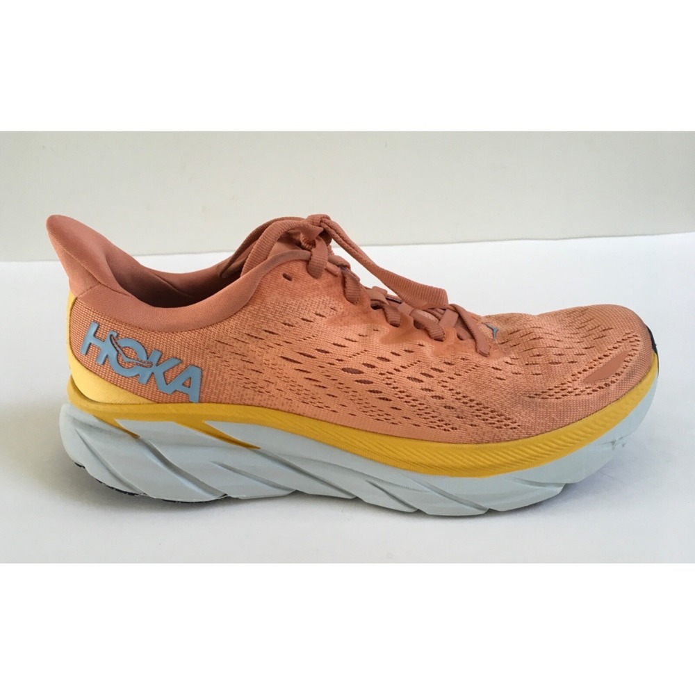 Hoka Womens One One Clifton 8 Sneakers Size 8.5B Sun Baked / Shell Coral
